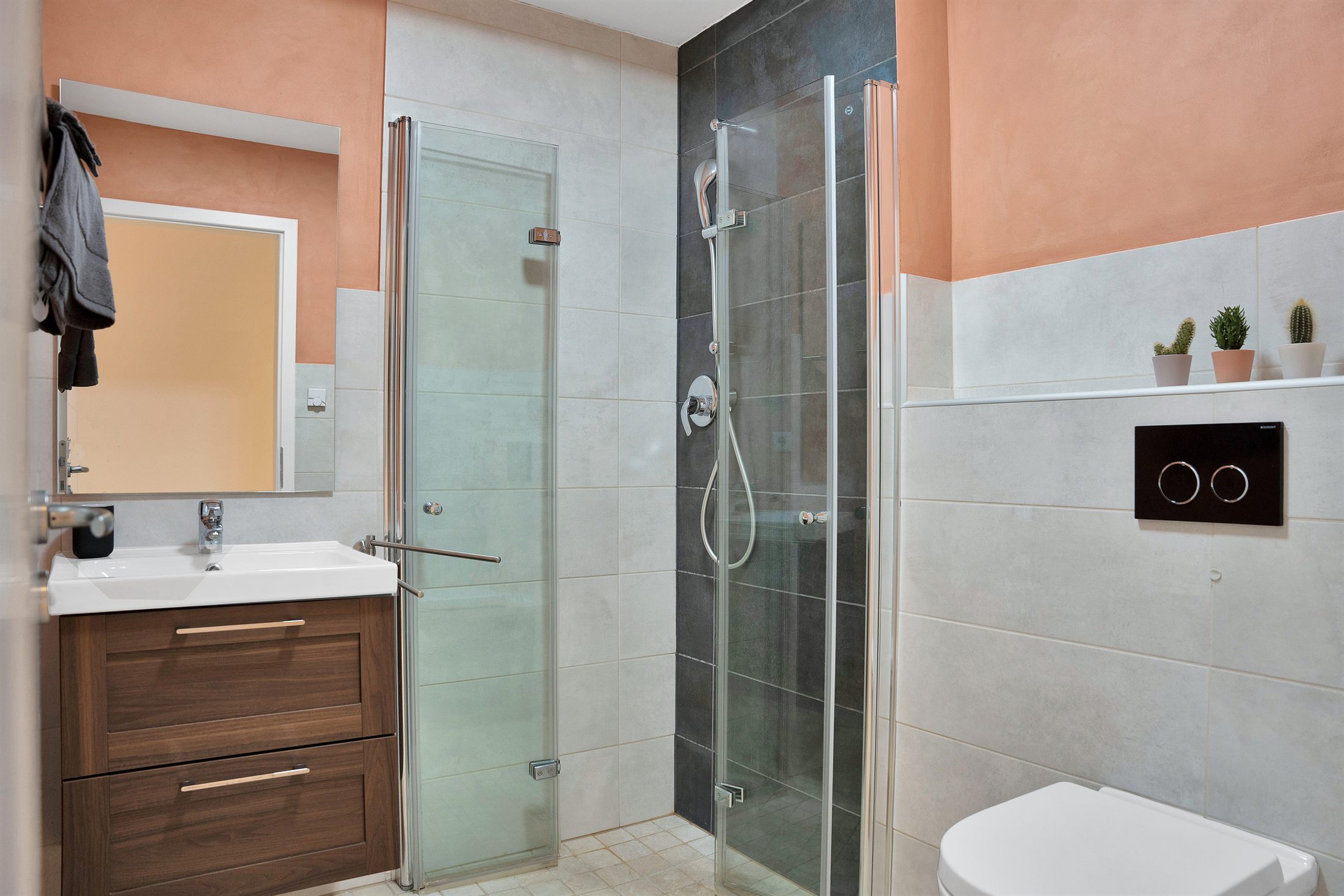 Bathroom with vanity mirror