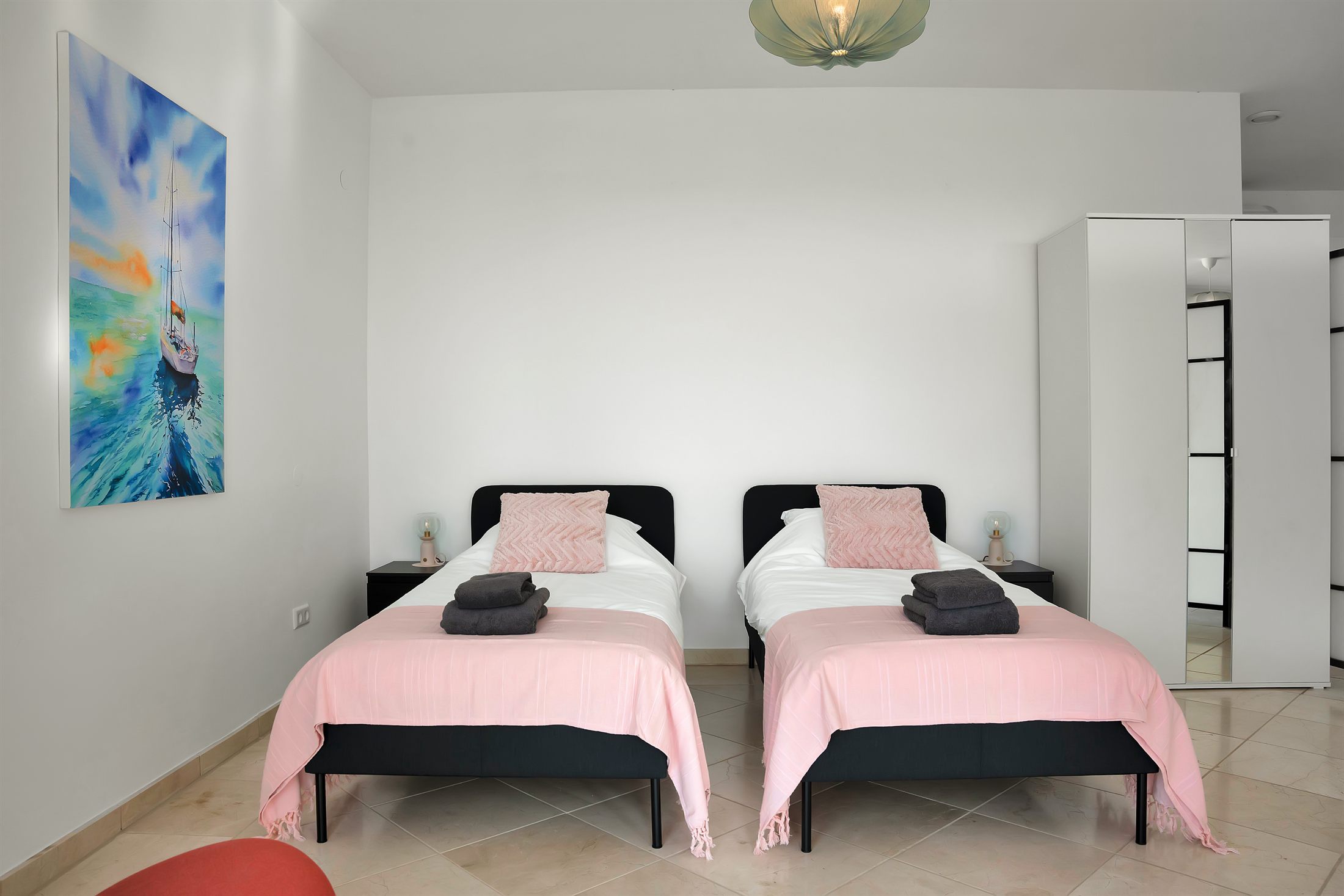 Twin bedroom