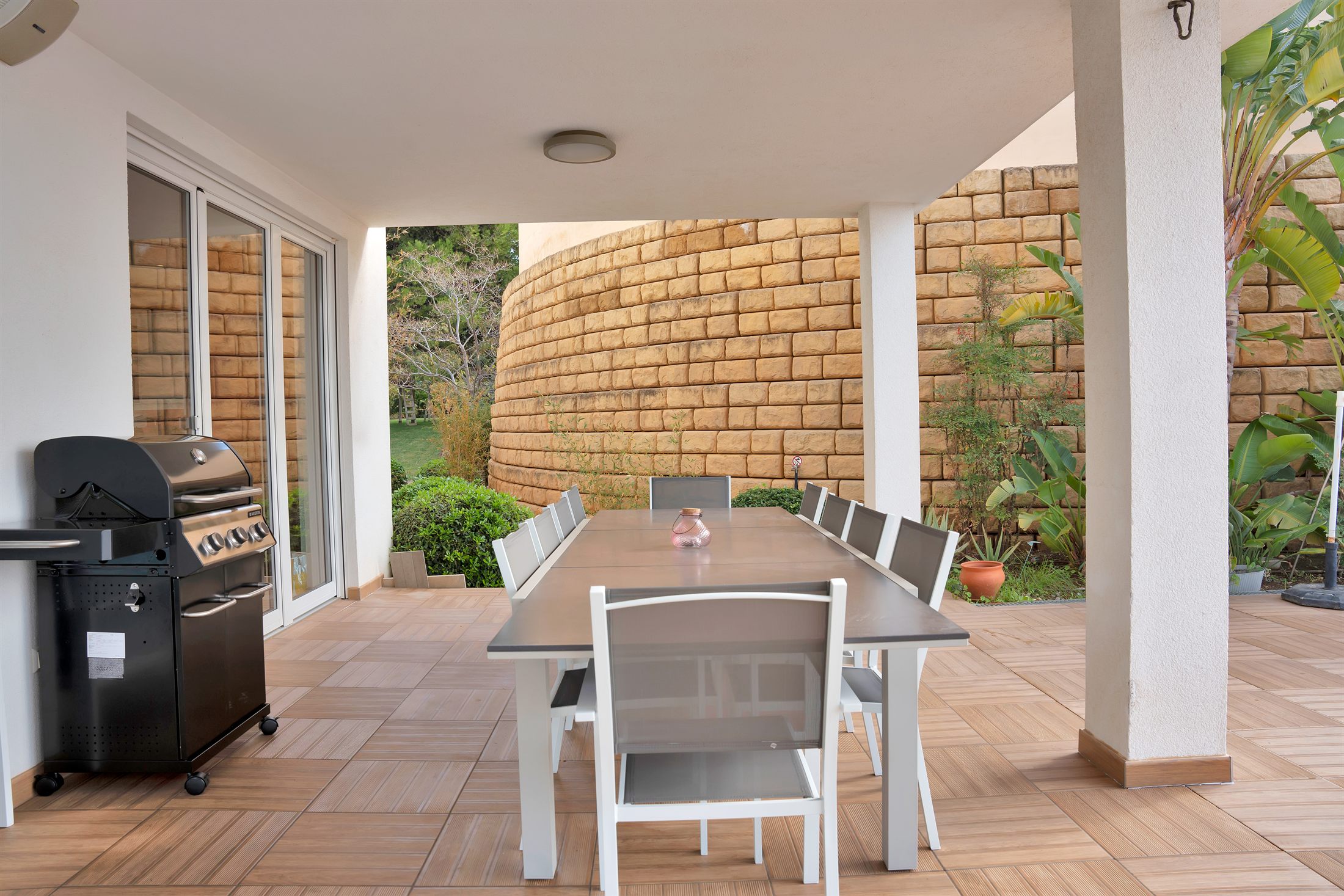 Covered terrace with BBQ