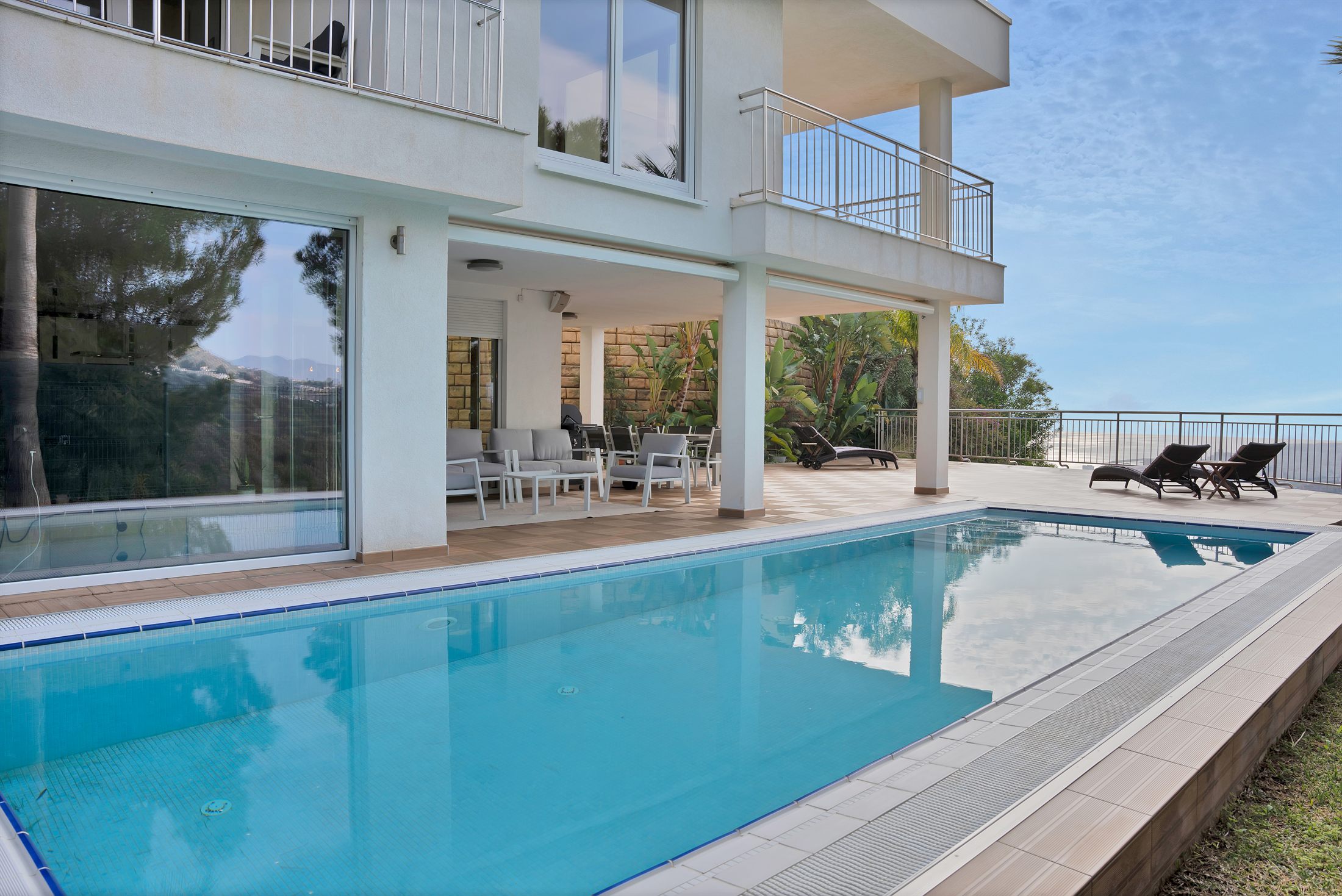 Heated pool and sun terrace